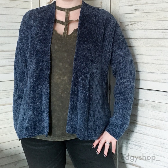 89th & Madison | Slouchy Chenille Cardigan - Picture 2 of 5